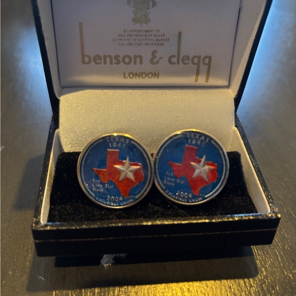 Texas State Coin Cufflinks - Red and Blue